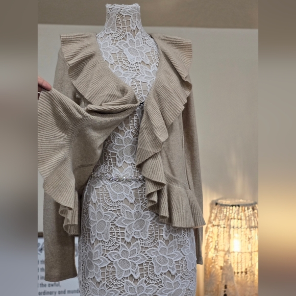 Saffron Ruffled Cashmere Ruffle Sweater - Picture 3 of 9